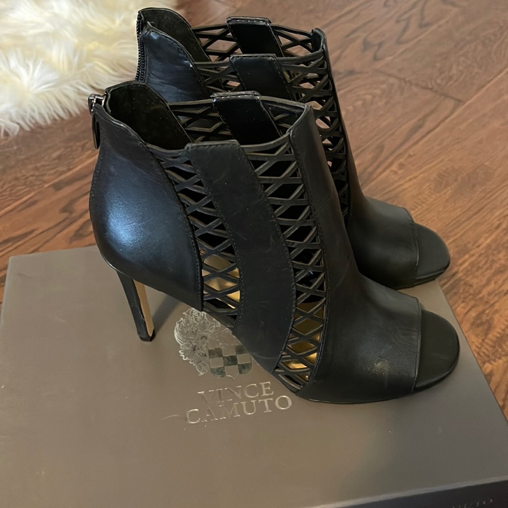 Vince Camuto Shoes